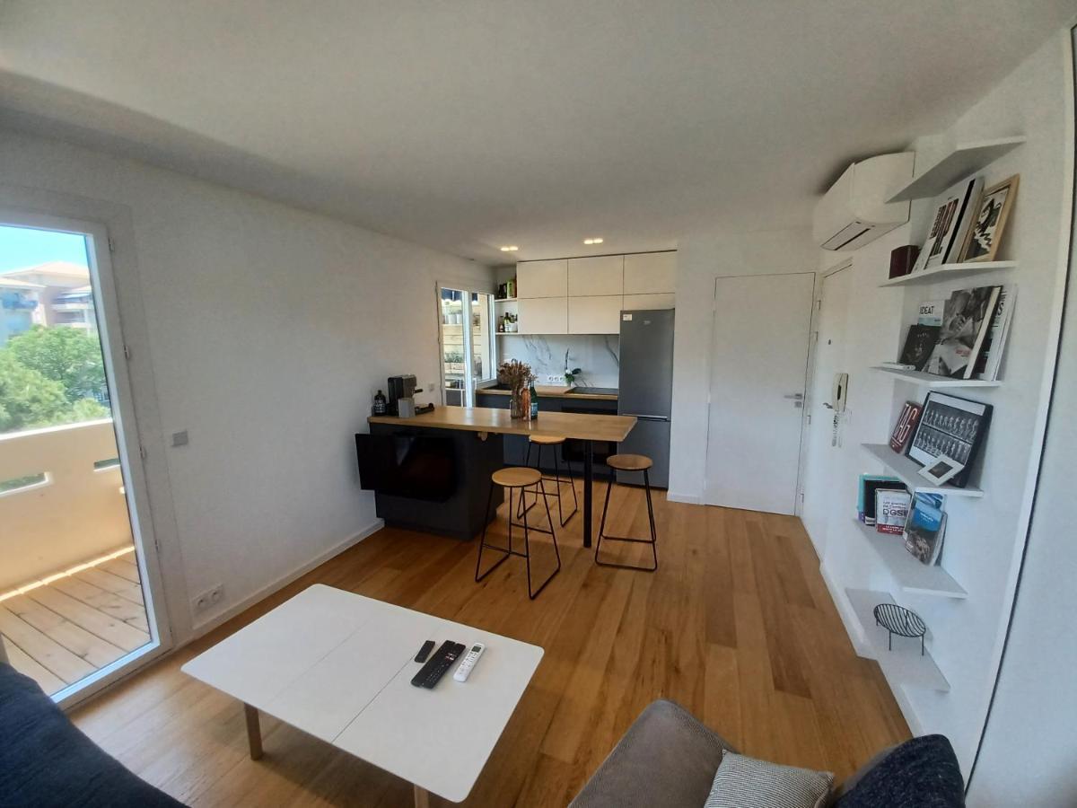 Superbe Appartement A 100M De La Mer, Et A Cote De La Base Nature Frejus Bagian luar foto
