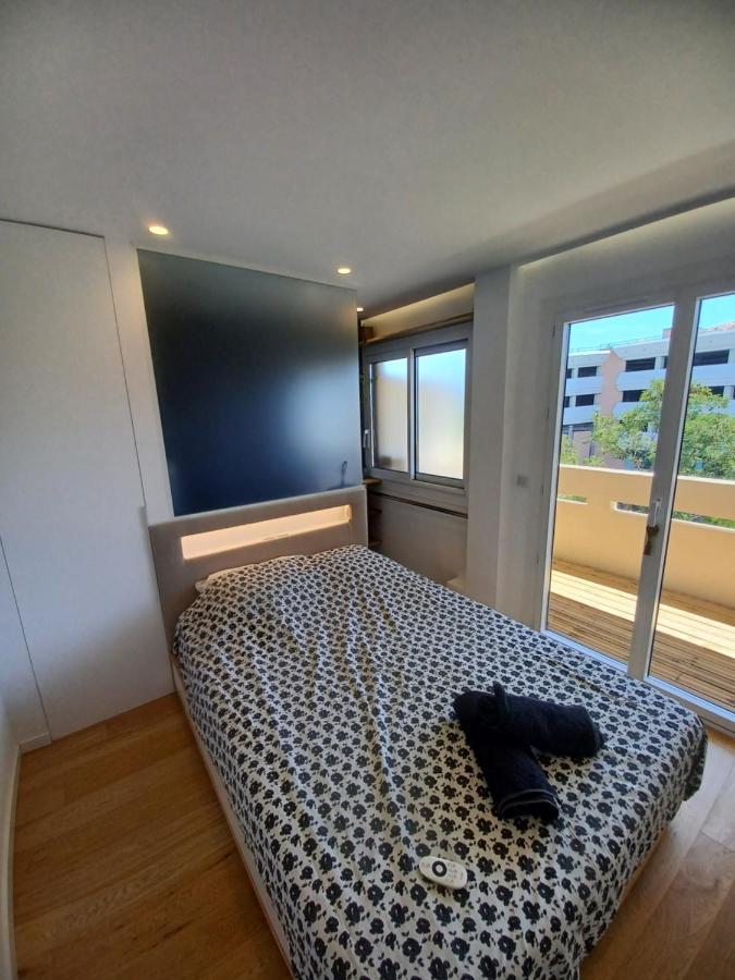 Superbe Appartement A 100M De La Mer, Et A Cote De La Base Nature Frejus Bagian luar foto