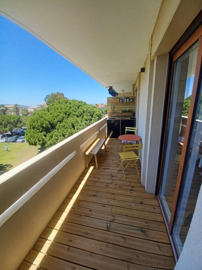 Superbe Appartement A 100M De La Mer, Et A Cote De La Base Nature Frejus Bagian luar foto